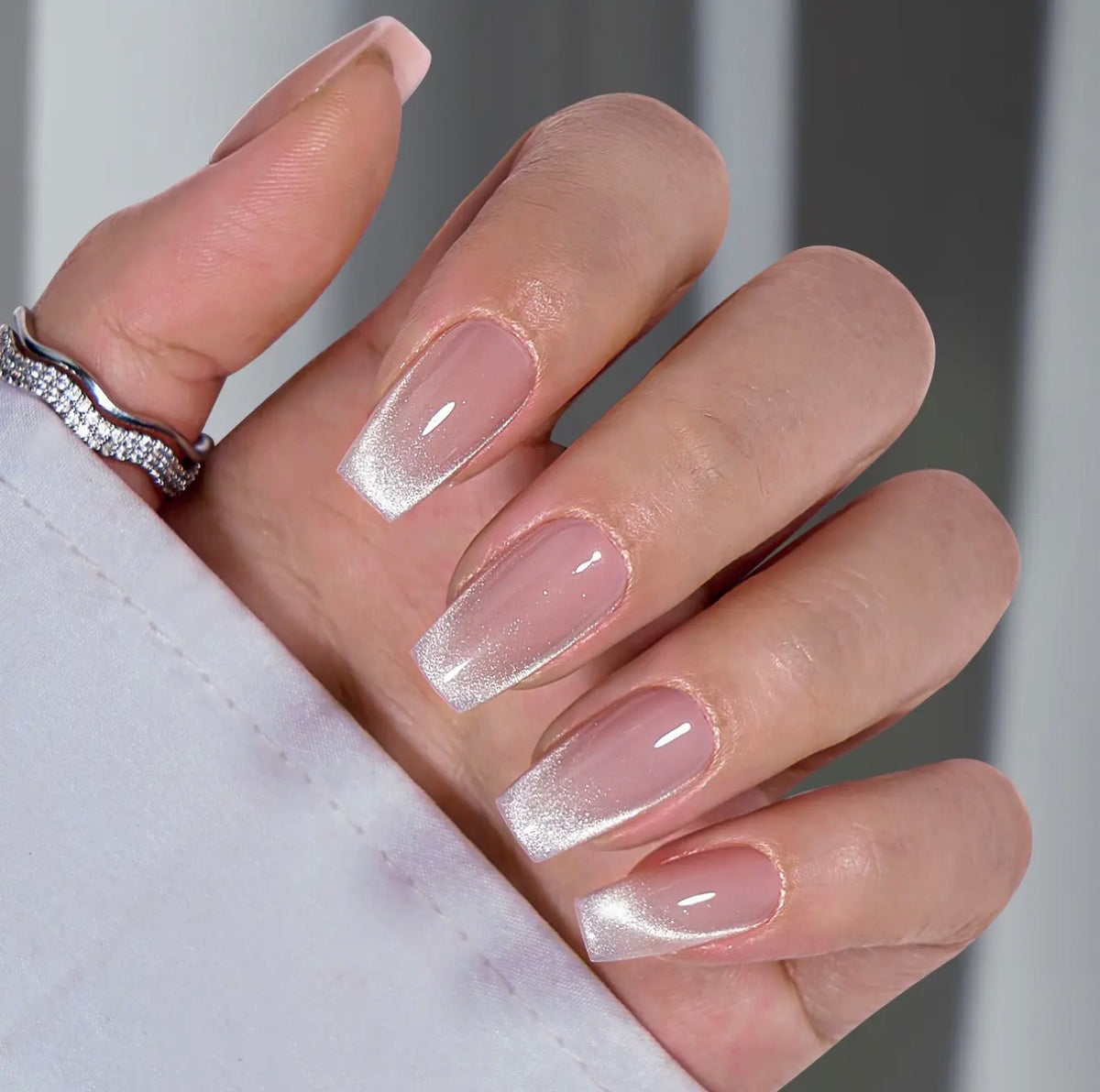 Cat Eye French Tip Press On Nails - Medium
Coffin Press on Nails