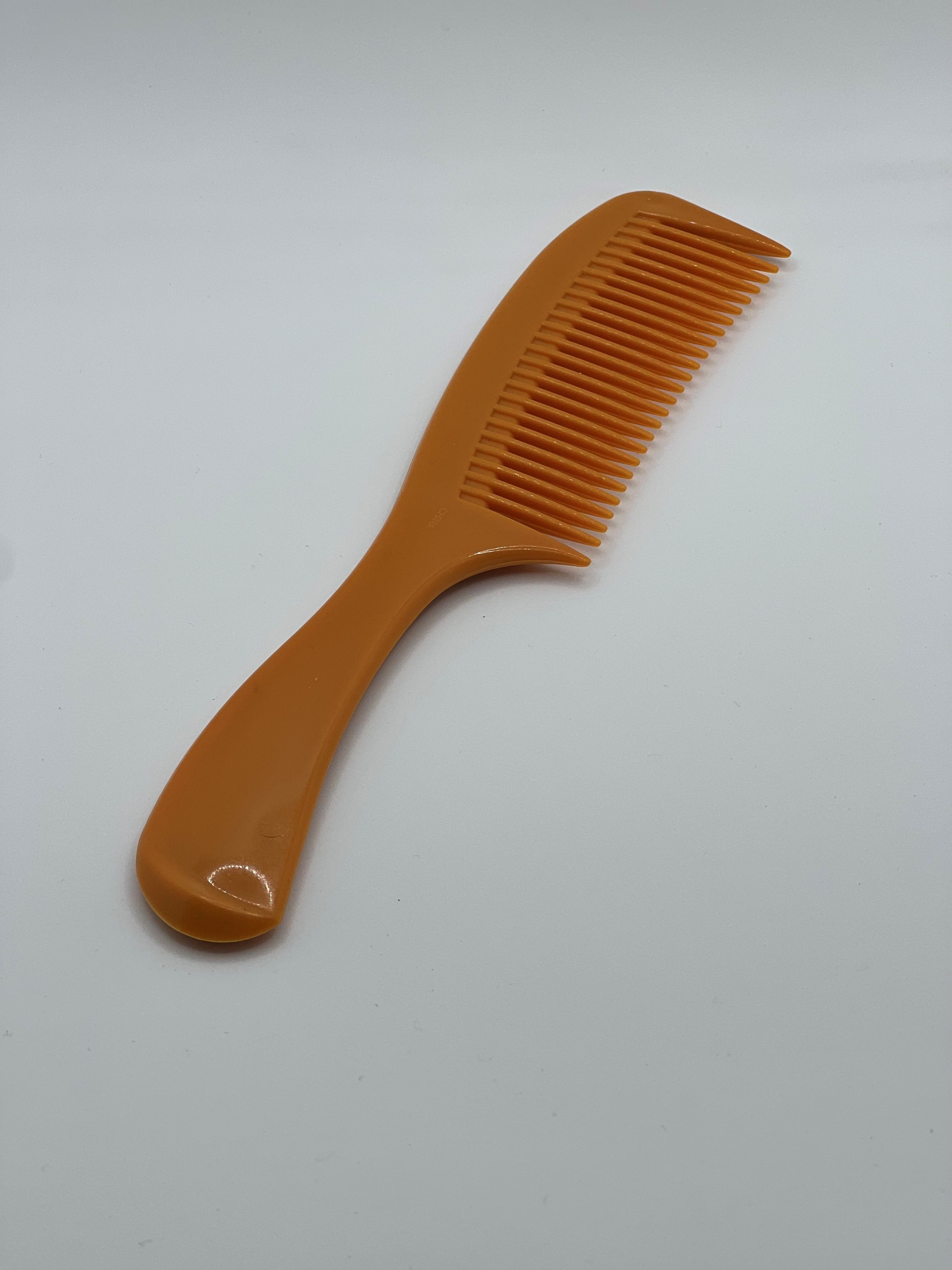 Handle Comb